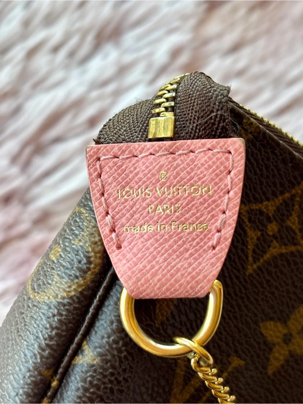 Louis Vuitton Animation Monogram Mini Pochette Accessoires - Picture 6 of 10